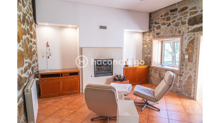 Moradia T4 para Venda em Creixomil e Mariz Foto 32