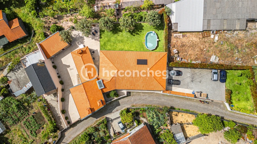 Moradia T4 para Venda em Creixomil e Mariz Foto 6