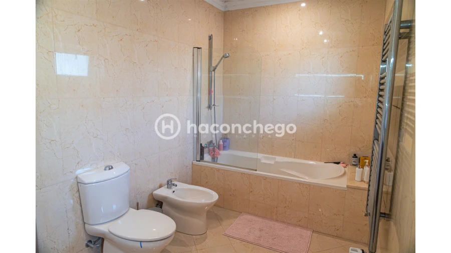 Moradia T4 para Venda em Creixomil e Mariz Foto 56