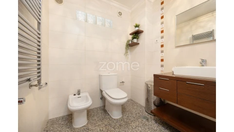 Moradia T4 para Venda em Marinha Grande
