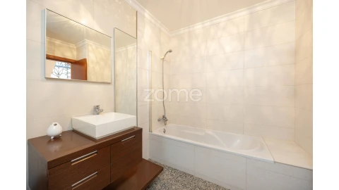 Moradia T4 para Venda em Marinha Grande