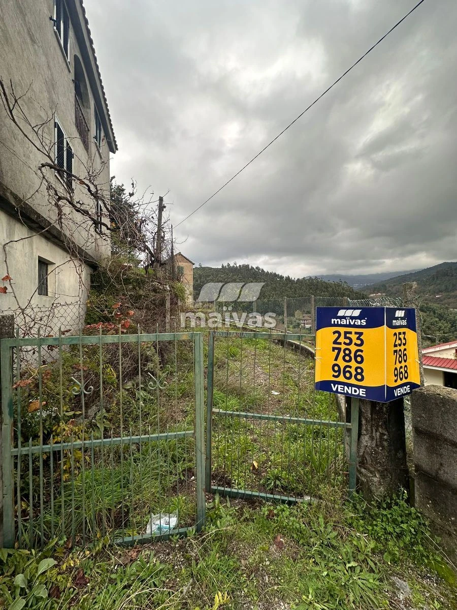 Moradia T3 para Venda em Candemil Foto 26