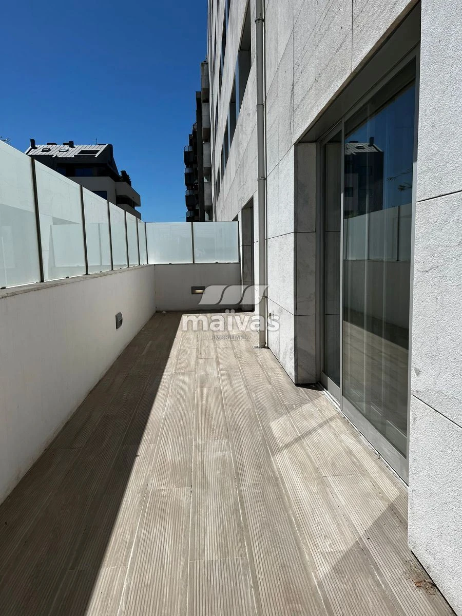 Apartamento T3 para Venda em Canidelo Foto 3