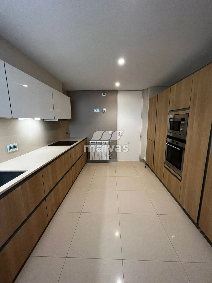 Apartamento T3 para Venda em Canidelo Foto 6