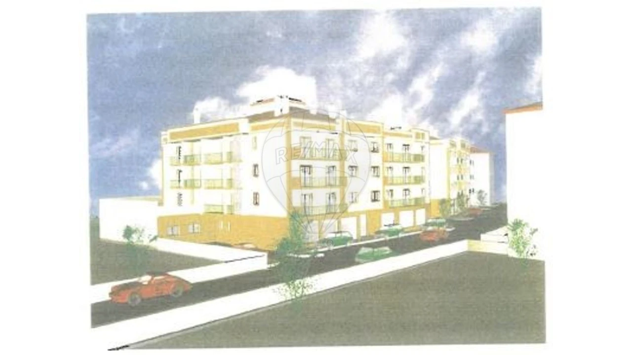 Terreno para Venda em Granja do Ulmeiro Foto 1