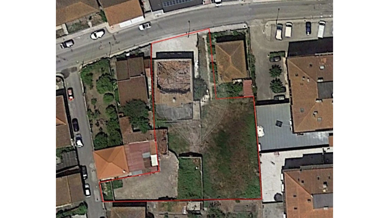 Moradia T5 para Venda em Granja do Ulmeiro Foto 24