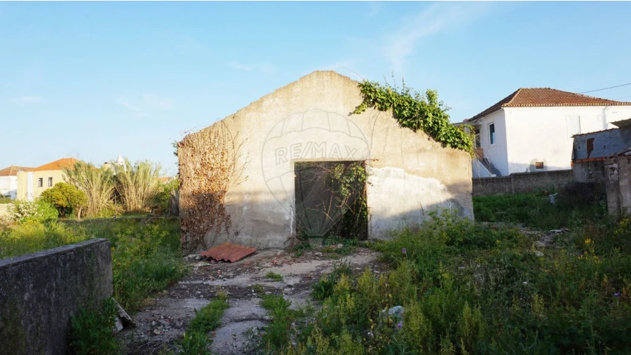 Moradia T5 para Venda em Granja do Ulmeiro Foto 22