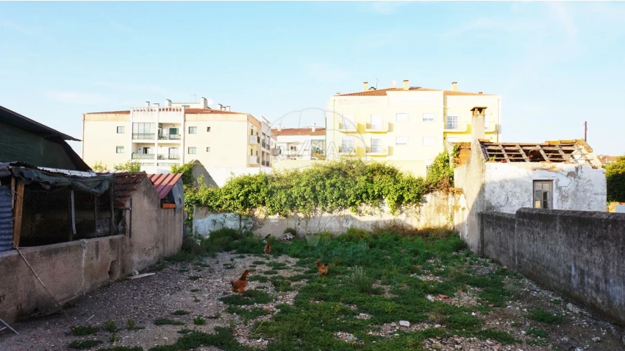 Moradia T5 para Venda em Granja do Ulmeiro Foto 8