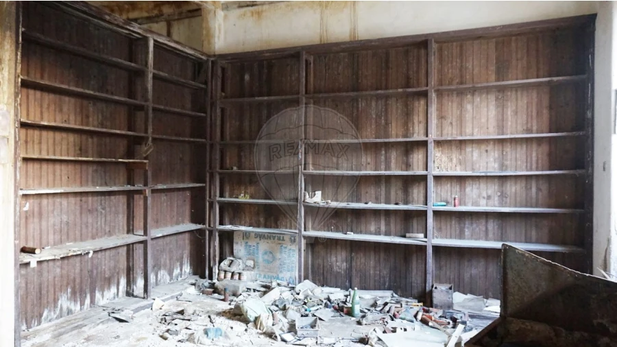 Moradia T5 para Venda em Granja do Ulmeiro Foto 15