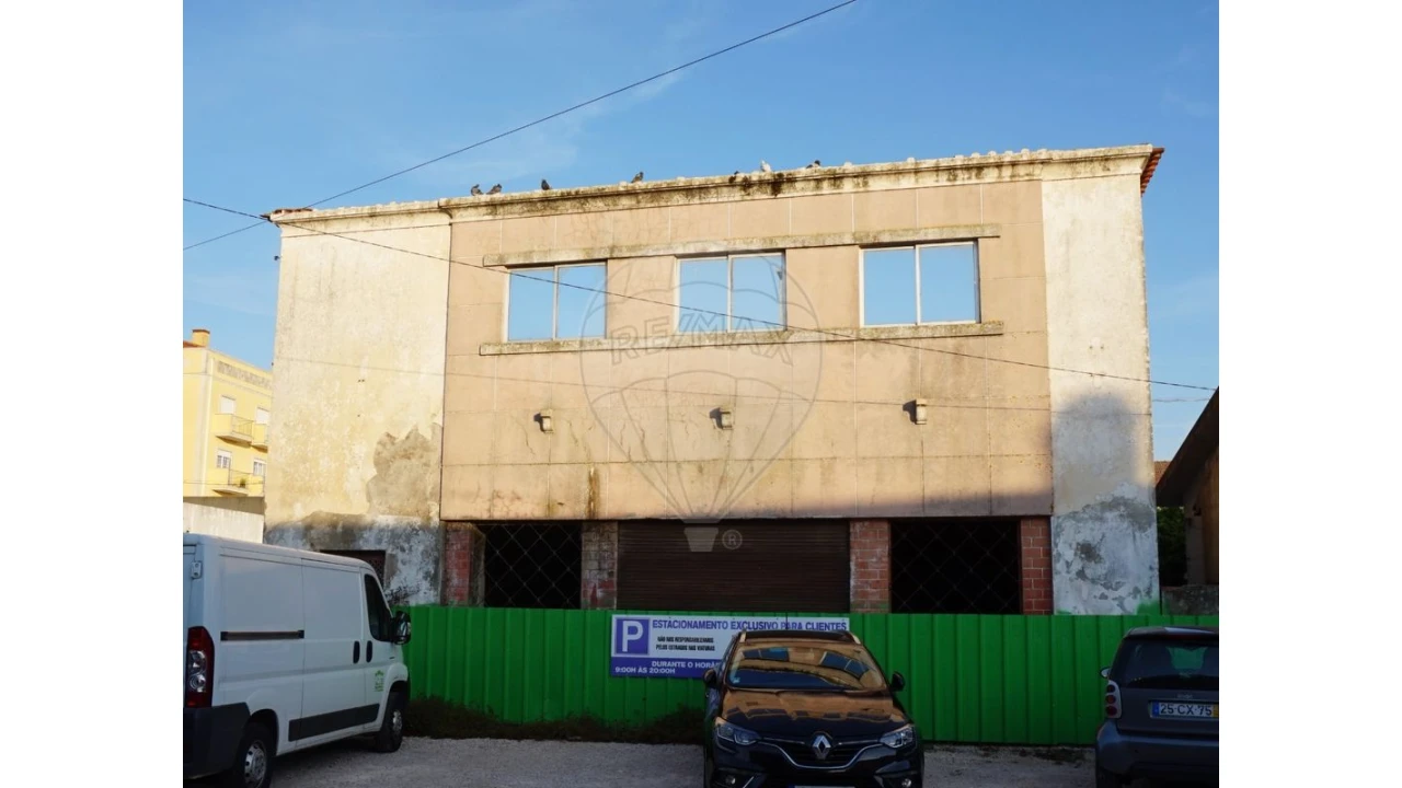 Moradia T5 para Venda em Granja do Ulmeiro Foto 19