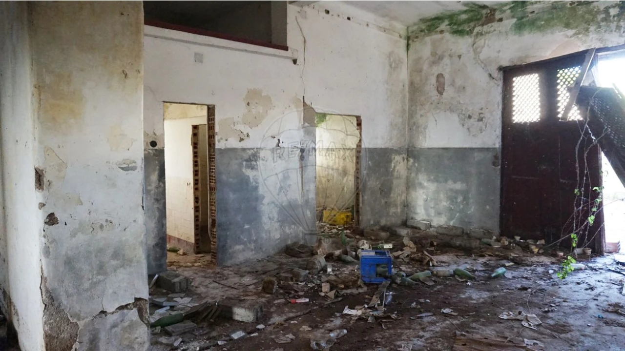 Moradia T5 para Venda em Granja do Ulmeiro Foto 18