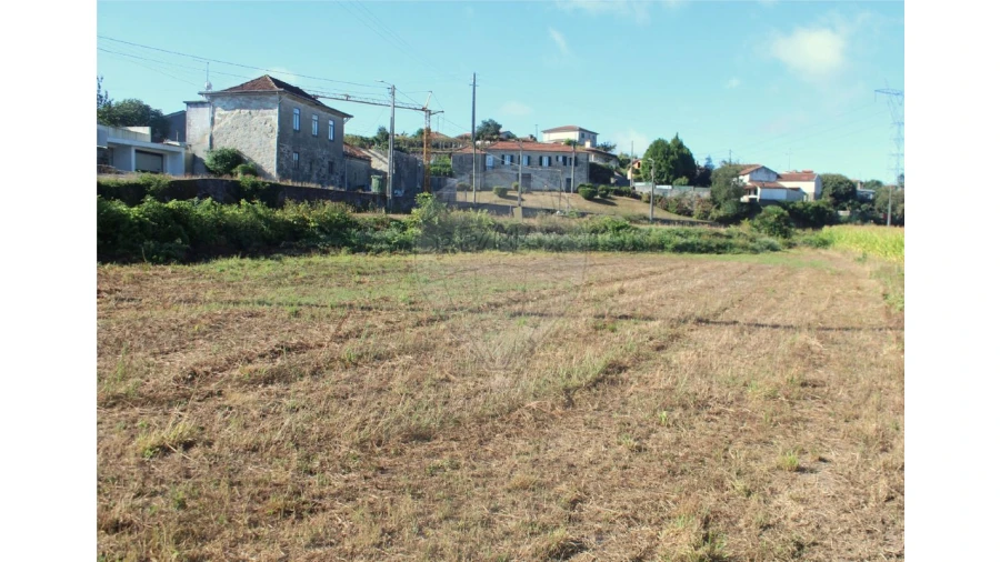 Terreno para Venda em Penamaior Foto 3