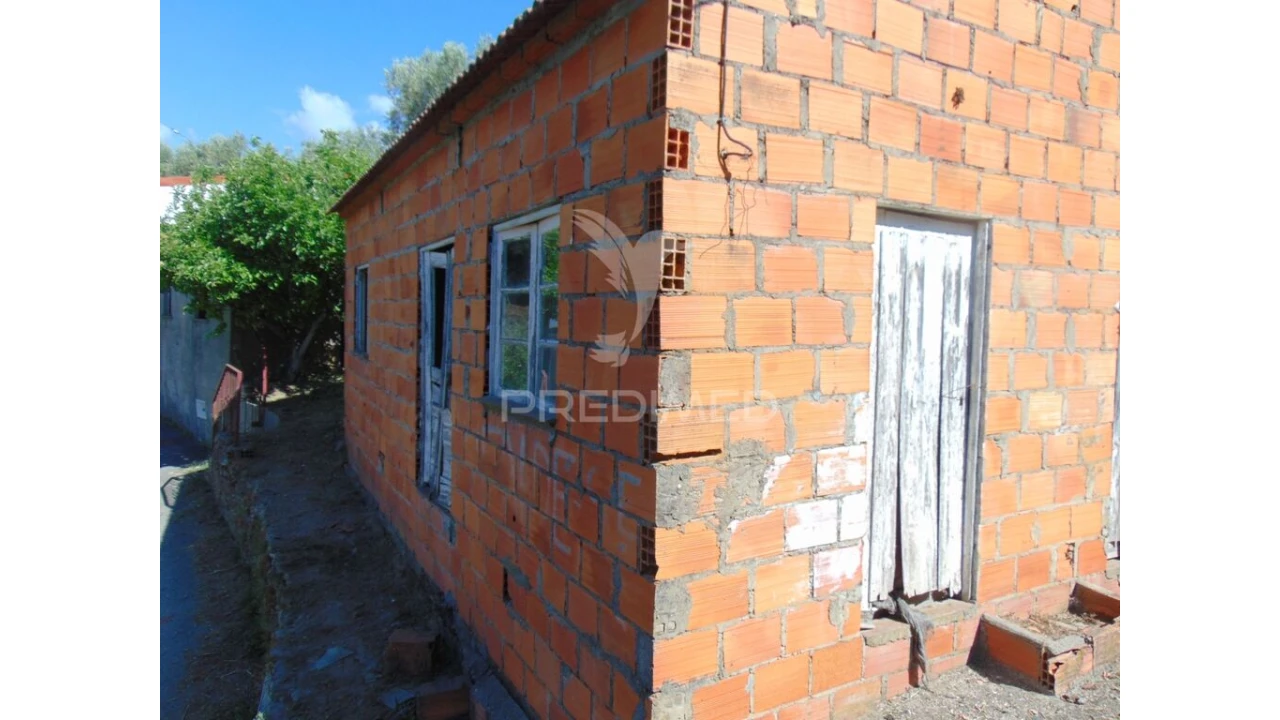 Moradia T4 para Venda em Abaças Foto 15