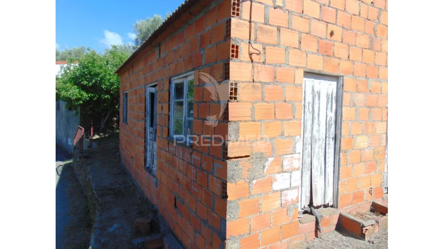 Moradia T4 para Venda em Abaças Foto 15