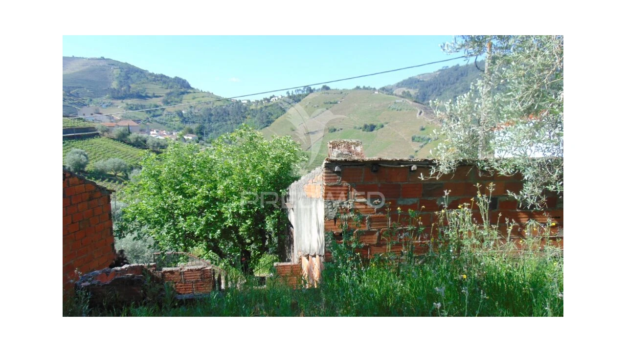 Moradia T4 para Venda em Abaças Foto 4