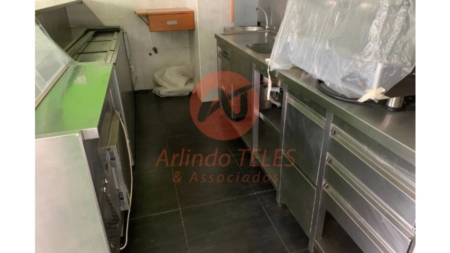 Loja para Arrendamento em Agualva Foto 13