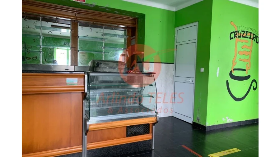 Loja para Arrendamento em Agualva Foto 15