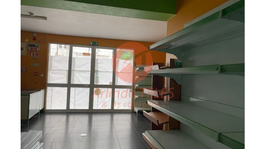 Loja para Arrendamento em Agualva Foto 16