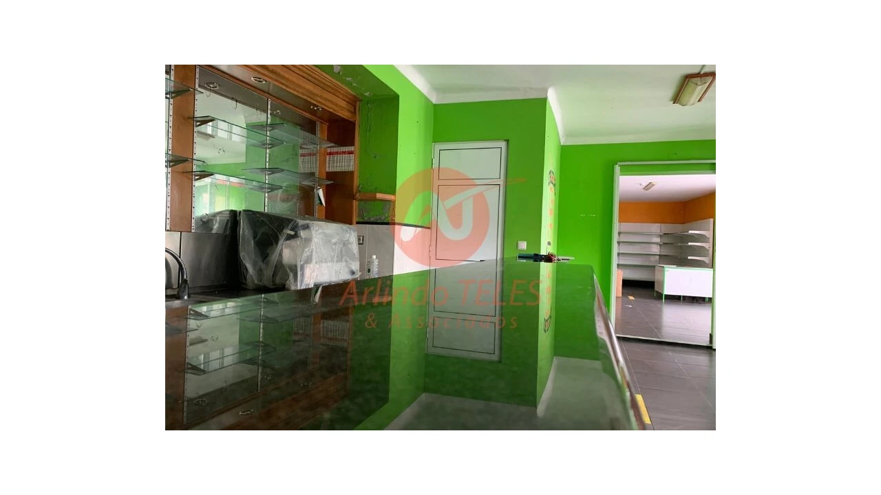 Loja para Arrendamento em Agualva Foto 8