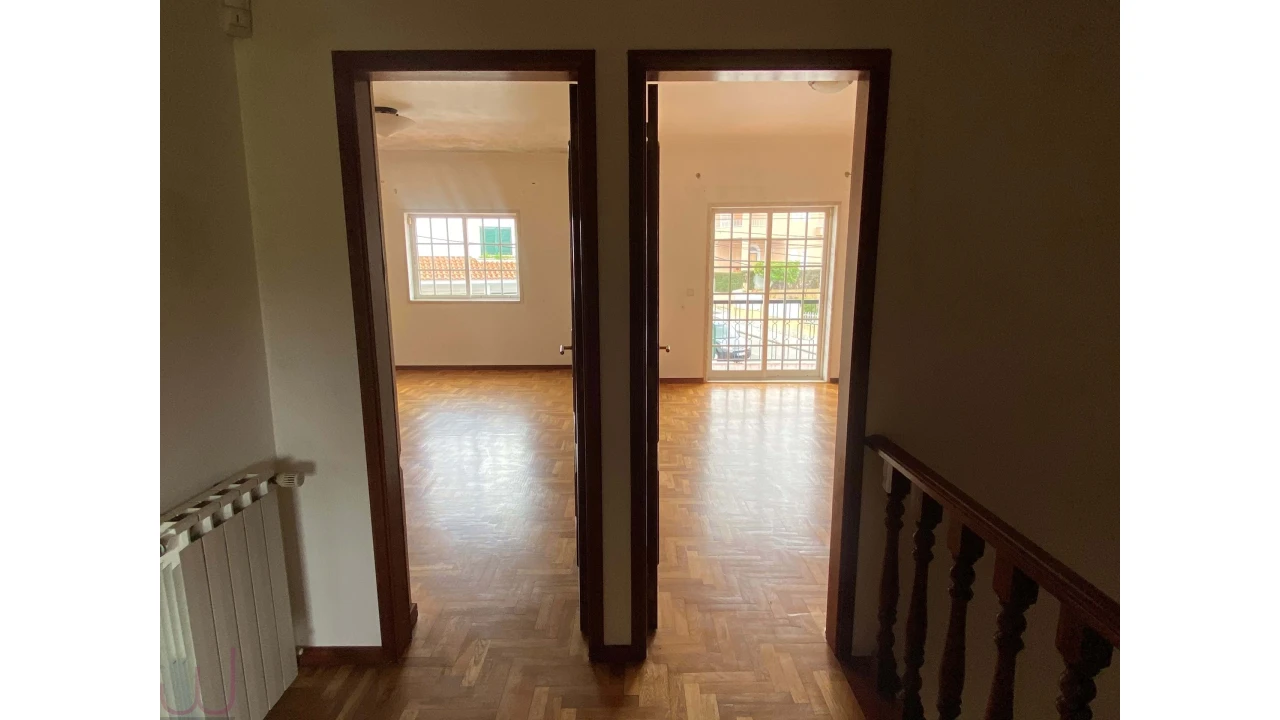 Moradia T5 para Venda em Porto Salvo Foto 21