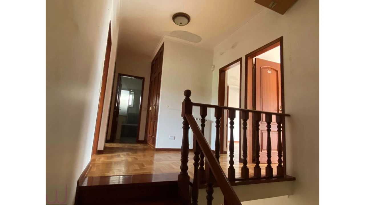 Moradia T5 para Venda em Porto Salvo Foto 20