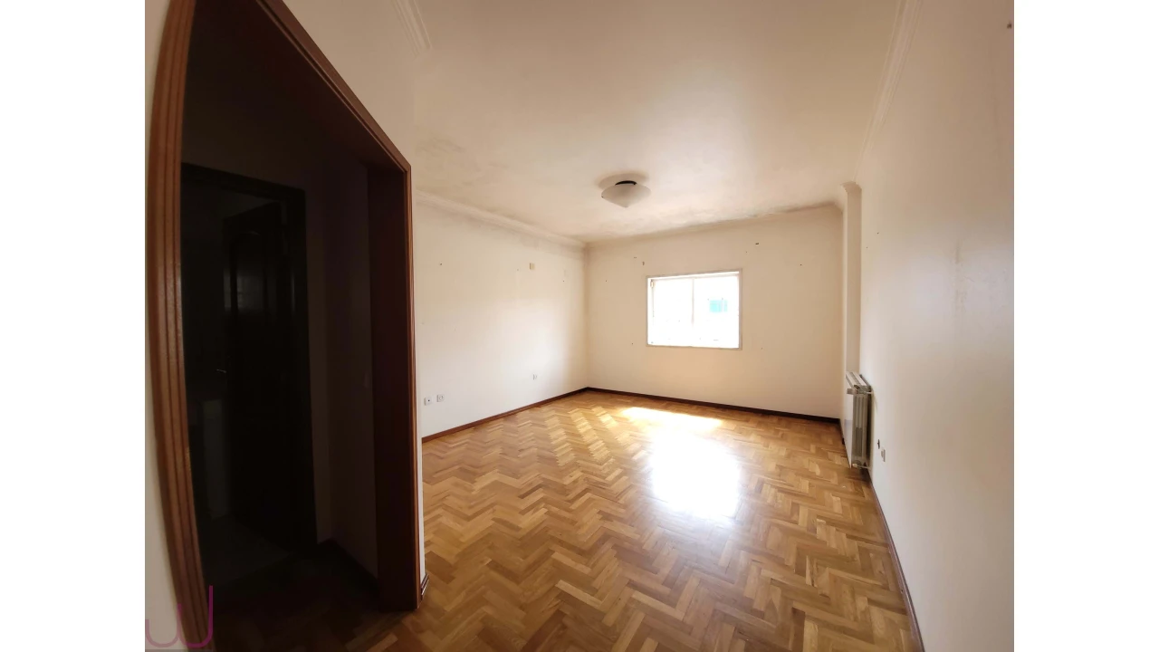 Moradia T5 para Venda em Porto Salvo Foto 27