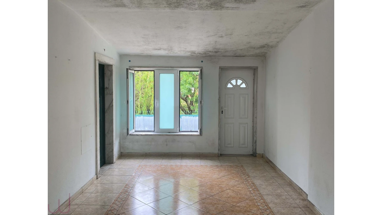 Moradia T5 para Venda em Porto Salvo Foto 17