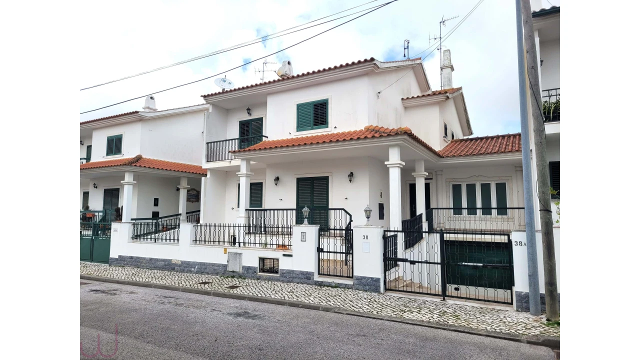 Moradia T5 para Venda em Porto Salvo Foto 65