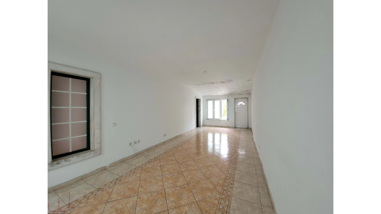 Moradia T5 para Venda em Porto Salvo Foto 16