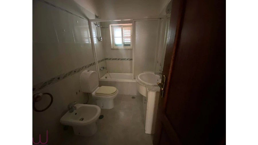 Moradia T5 para Venda em Porto Salvo Foto 31