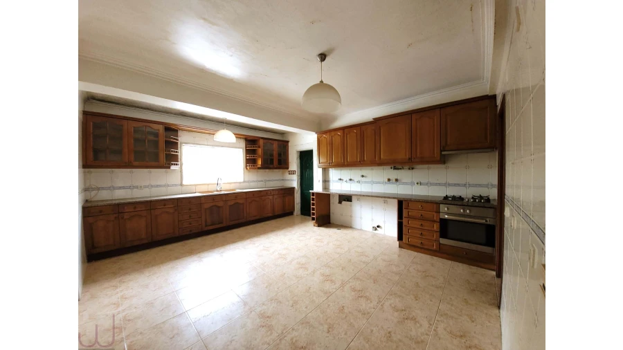 Moradia T5 para Venda em Porto Salvo Foto 12