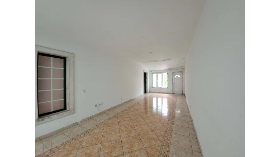 Moradia T5 para Venda em Porto Salvo Foto 16