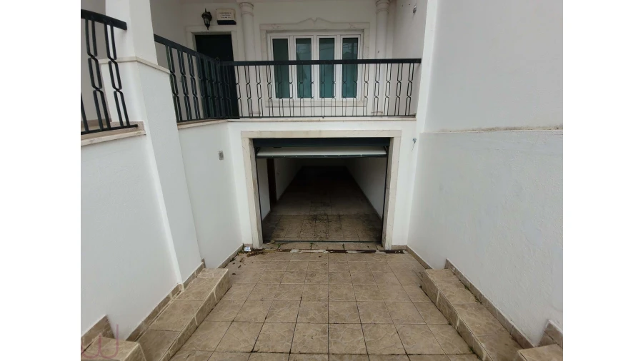 Moradia T5 para Venda em Porto Salvo Foto 62