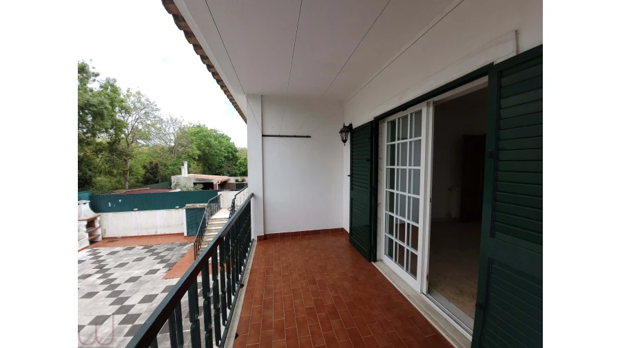 Moradia T5 para Venda em Porto Salvo Foto 4