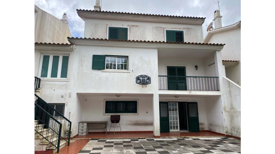 Moradia T5 para Venda em Porto Salvo Foto 59