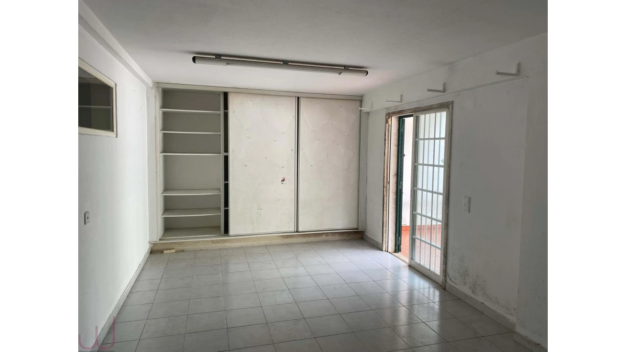 Moradia T5 para Venda em Porto Salvo Foto 50