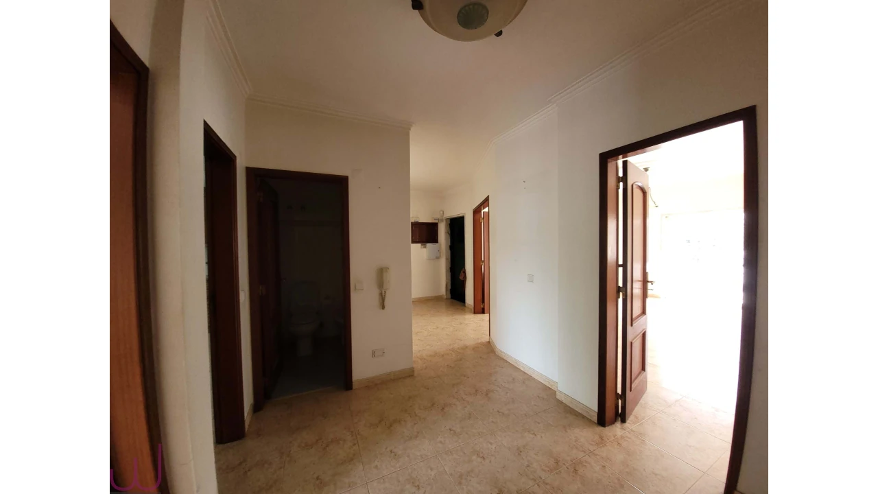 Moradia T5 para Venda em Porto Salvo Foto 11