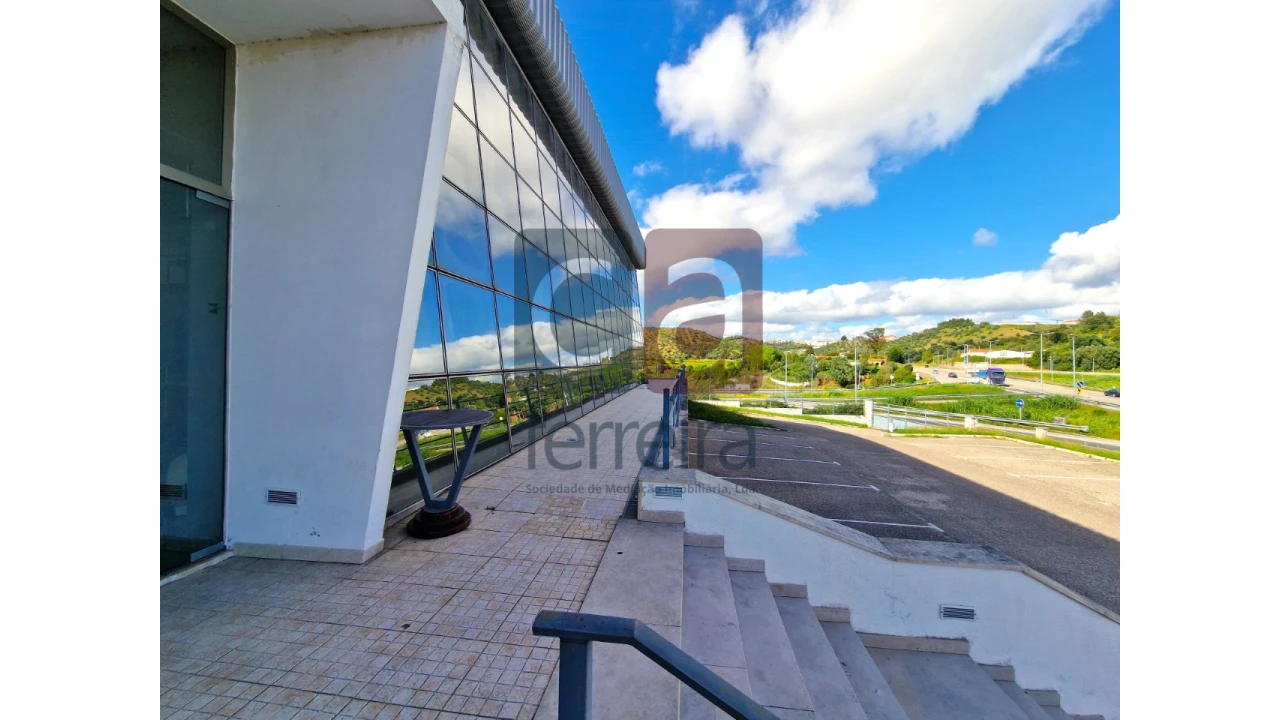 Armazém para Venda em Marvila, Ribeira Santarém, São Salvador, São Nicolau Foto 3