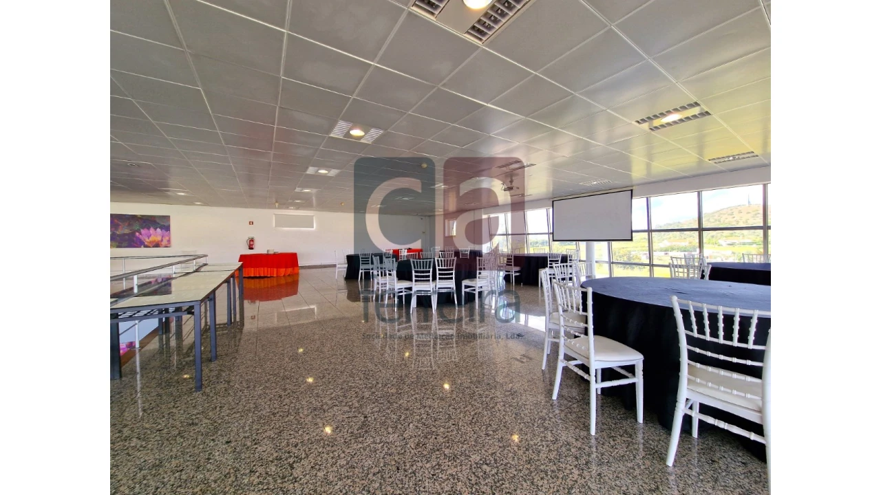 Armazém para Venda em Marvila, Ribeira Santarém, São Salvador, São Nicolau Foto 17