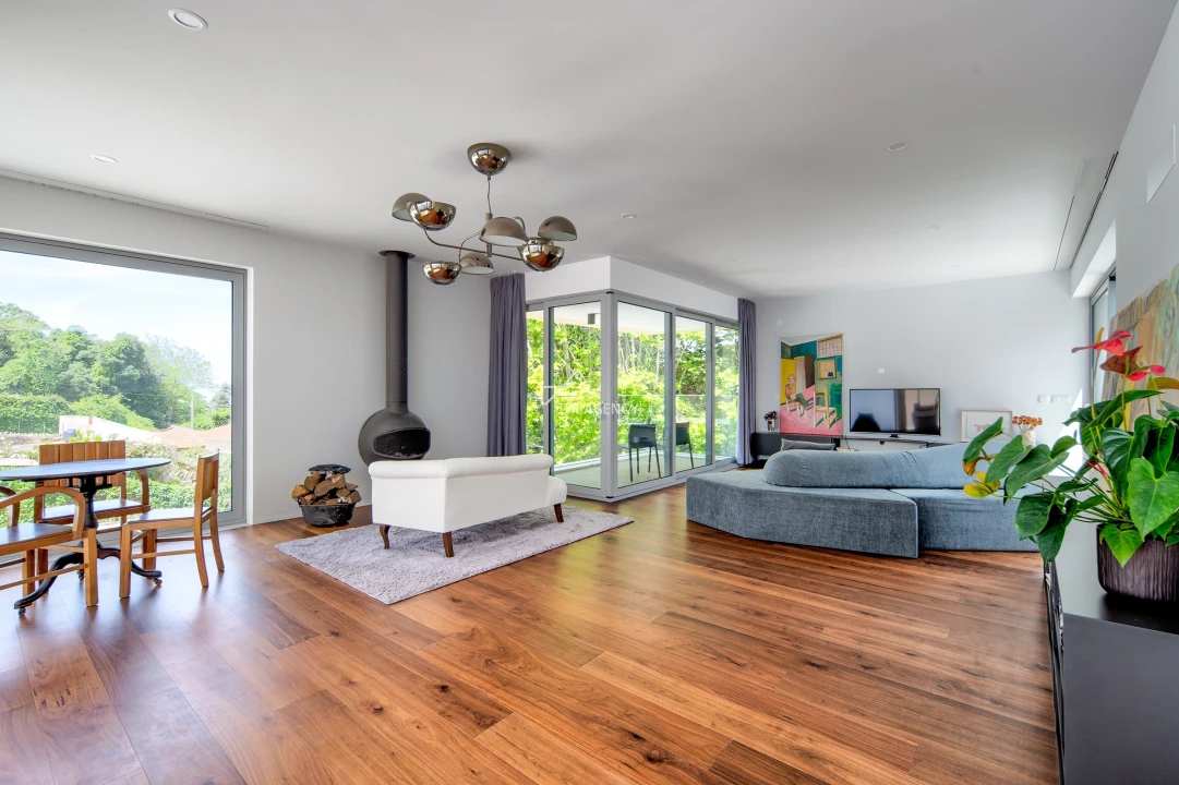 Moradia T4 para Venda em Agualva e Mira-Sintra Foto 33