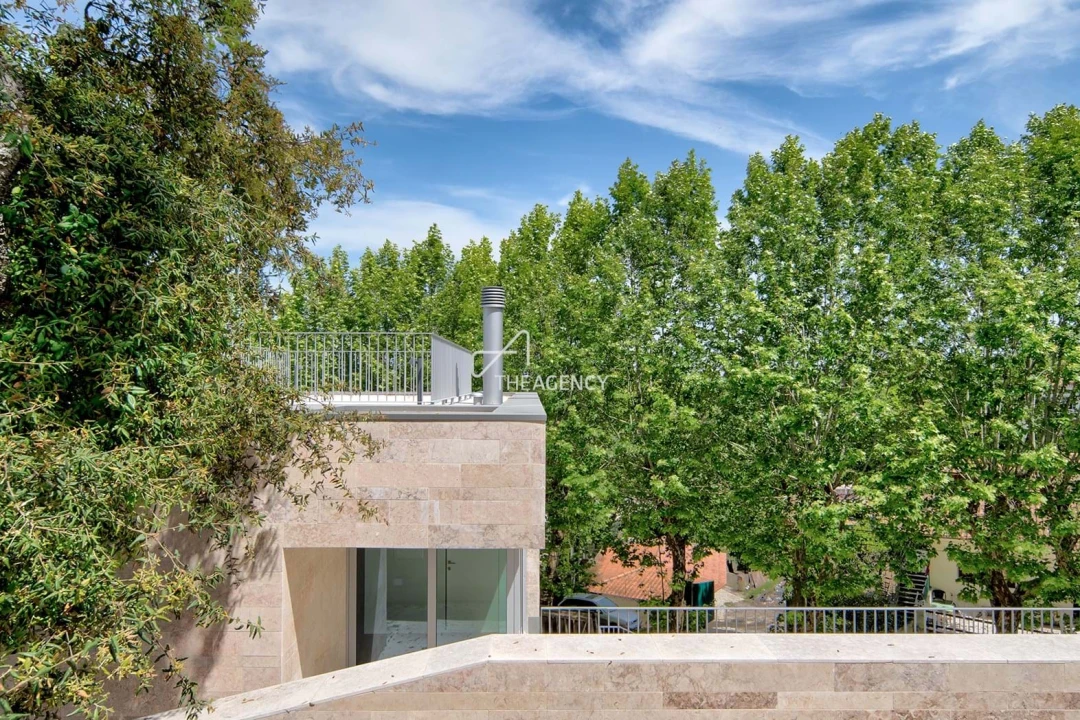 Moradia T4 para Venda em Agualva e Mira-Sintra Foto 29