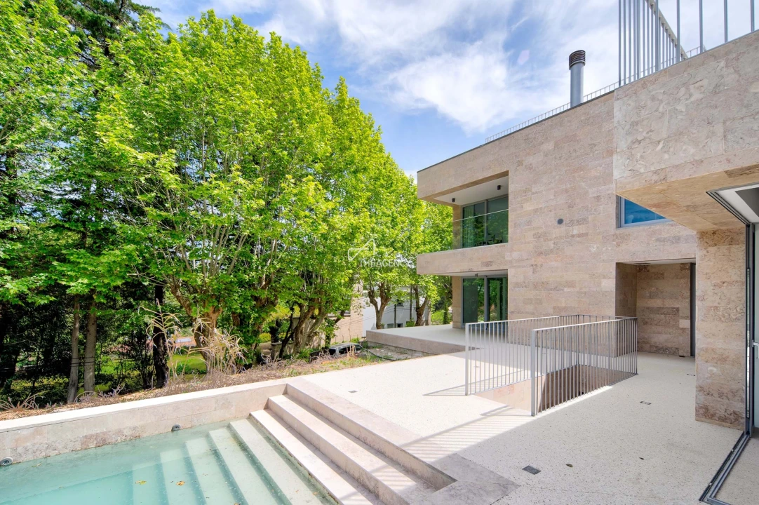 Moradia T4 para Venda em Agualva e Mira-Sintra Foto 17