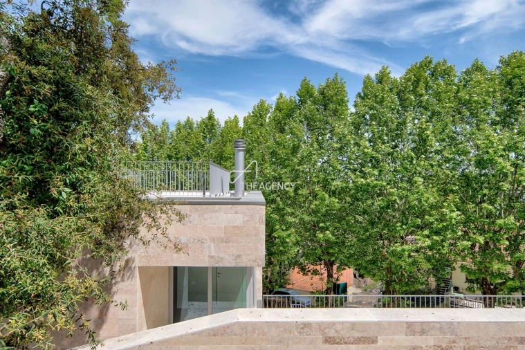 Moradia T4 para Venda em Agualva e Mira-Sintra Foto 29