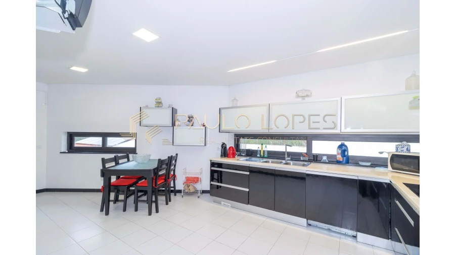 Moradia T4 para Venda em Monte Real e Carvide Foto 8