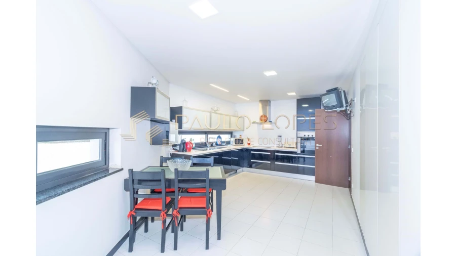 Moradia T4 para Venda em Monte Real e Carvide Foto 6