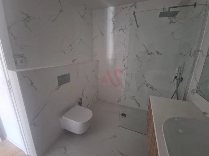 Apartamento T2 para Venda em Creixomil Foto 15