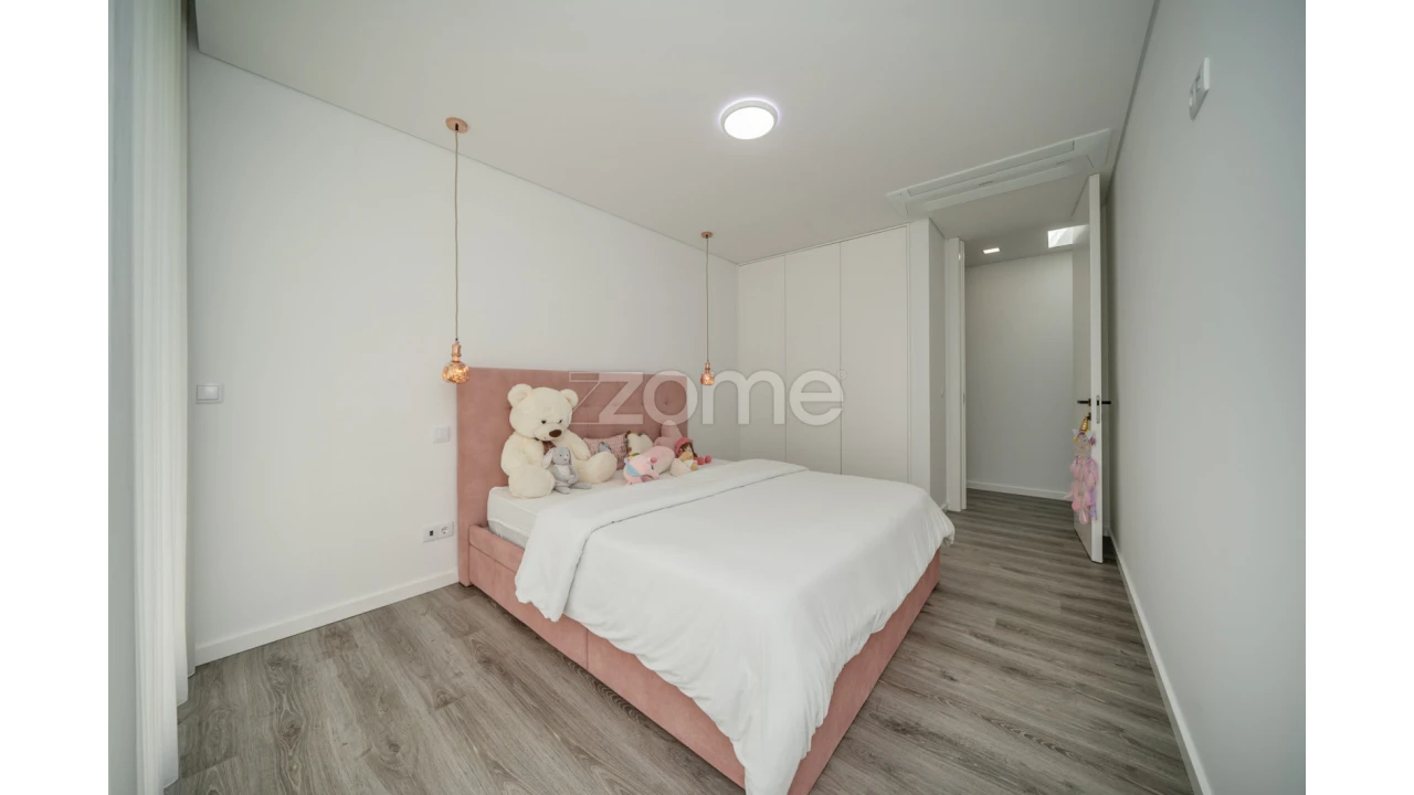 Moradia T3 para Venda em Chafe Foto 24
