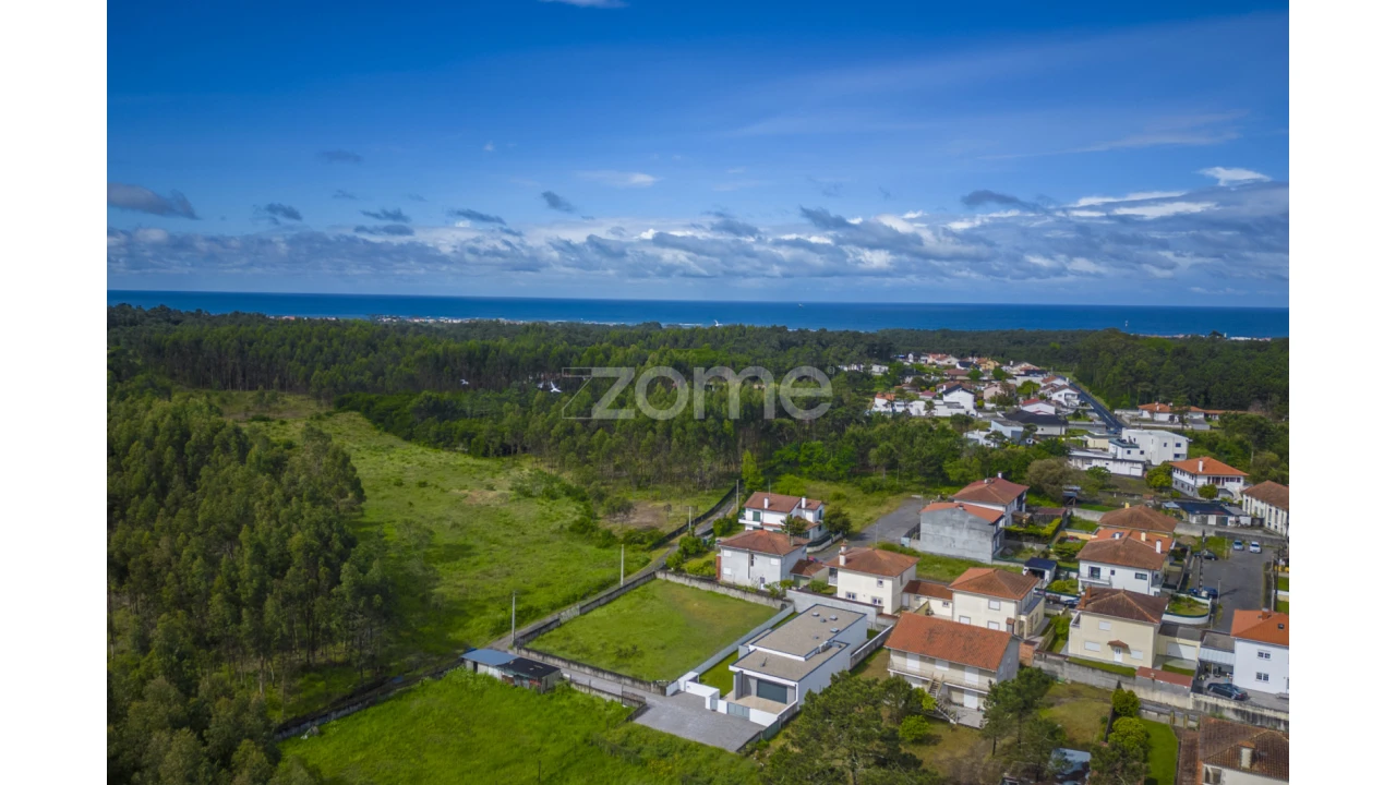 Moradia T3 para Venda em Chafe Foto 42