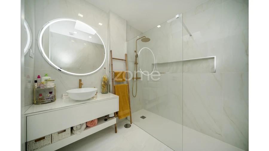 Moradia T3 para Venda em Chafe Foto 26