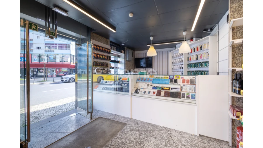 Negócio para Venda em Venteira Foto 10